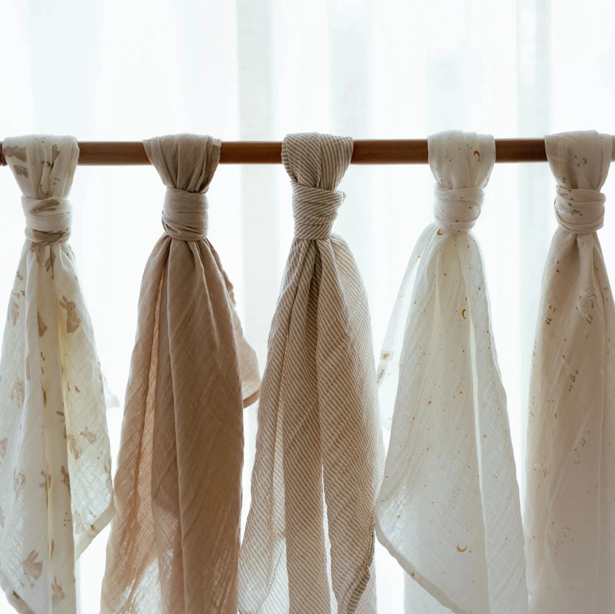 Swaddle - Beige streepjes - 120 cm
