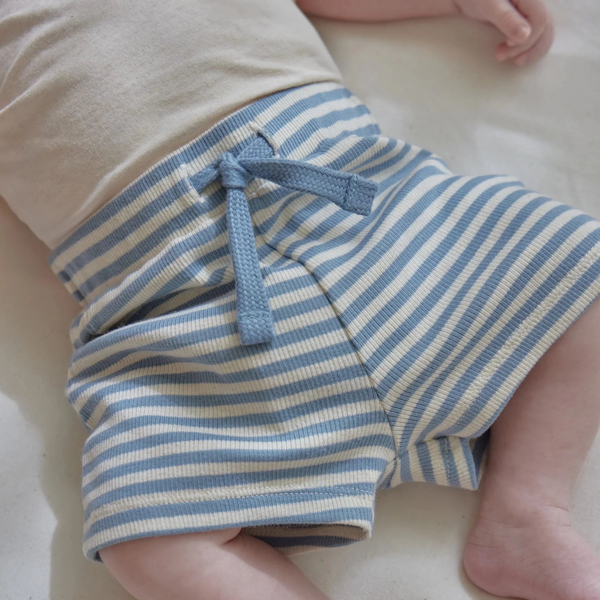 Gestreepte korte broek - Blauw