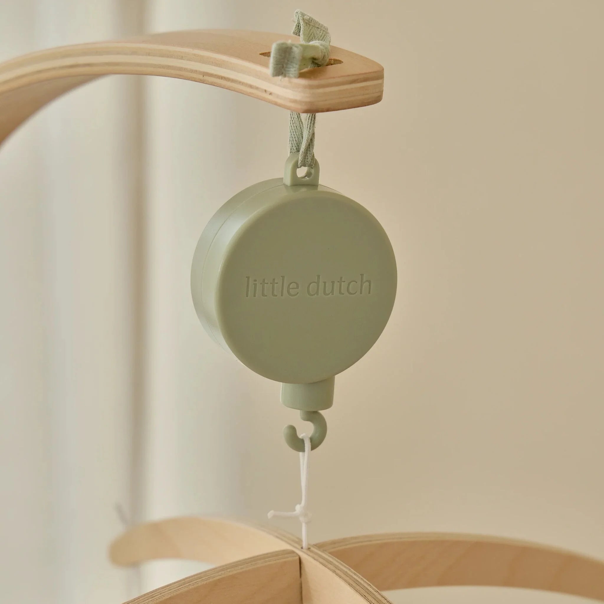 Houten muziekmobiel