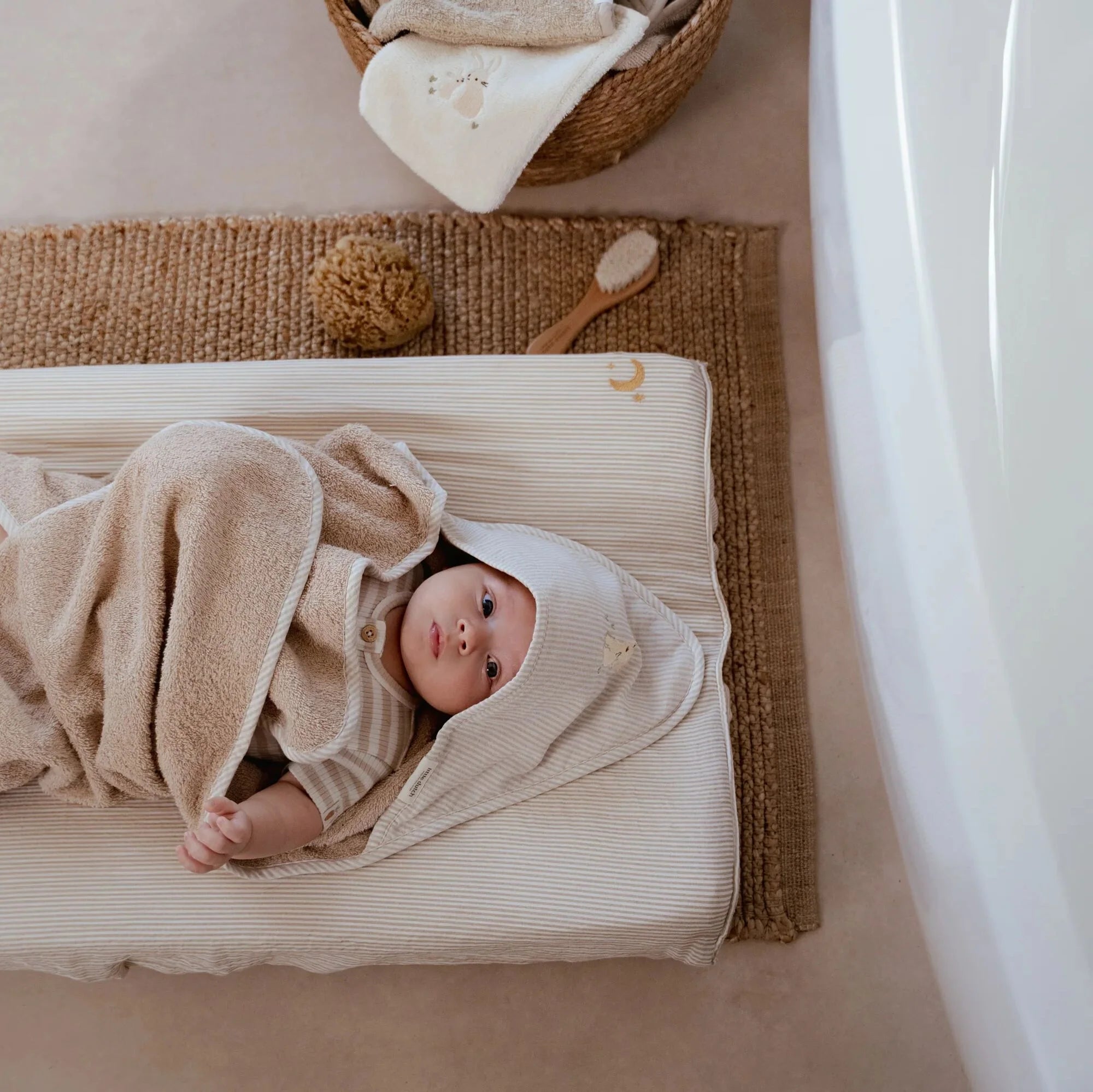 Badcape - Beige - 75 x 75 - Newborn Naturals - Baby Bunny