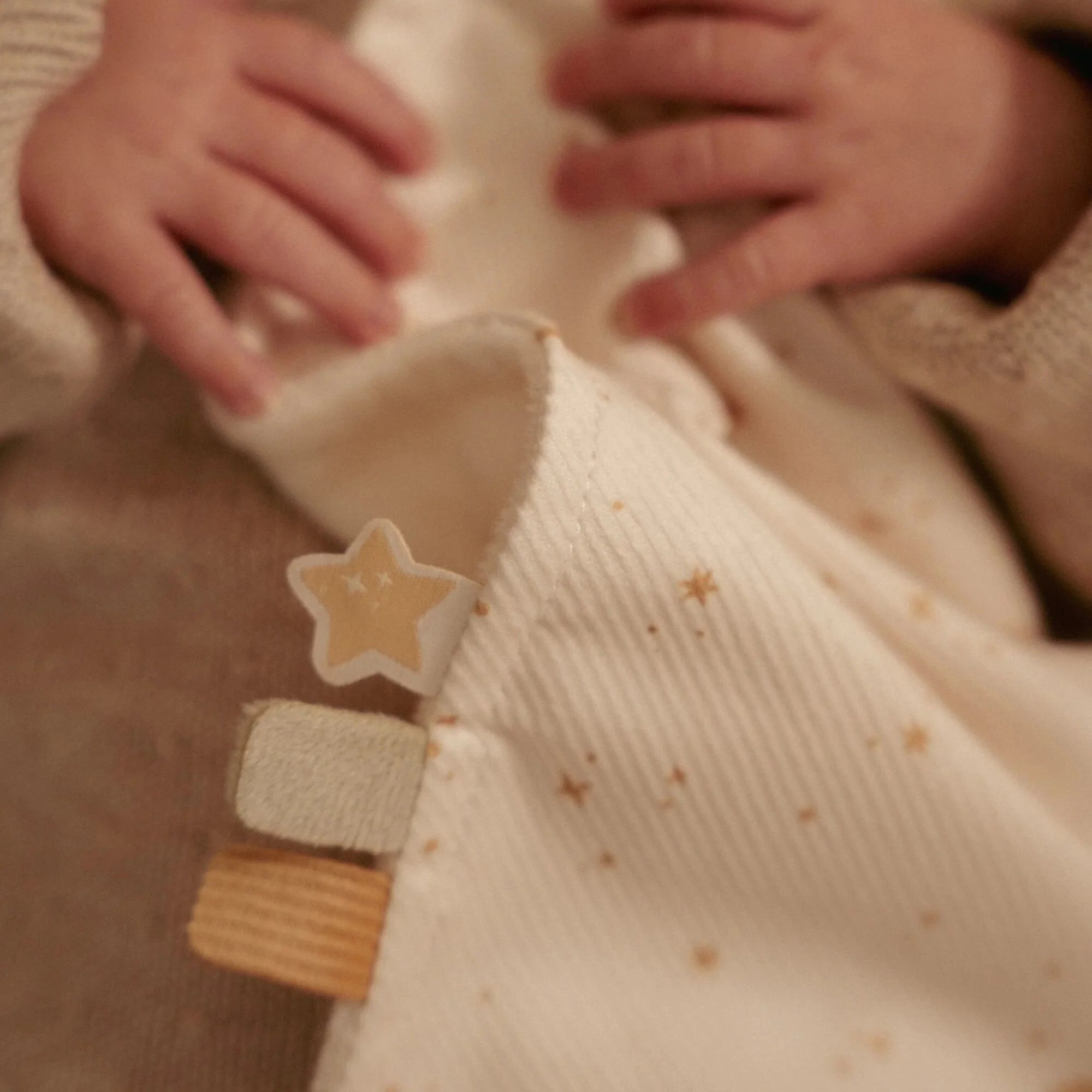 Knuffeldoekje met bijtring - Newborn Naturals