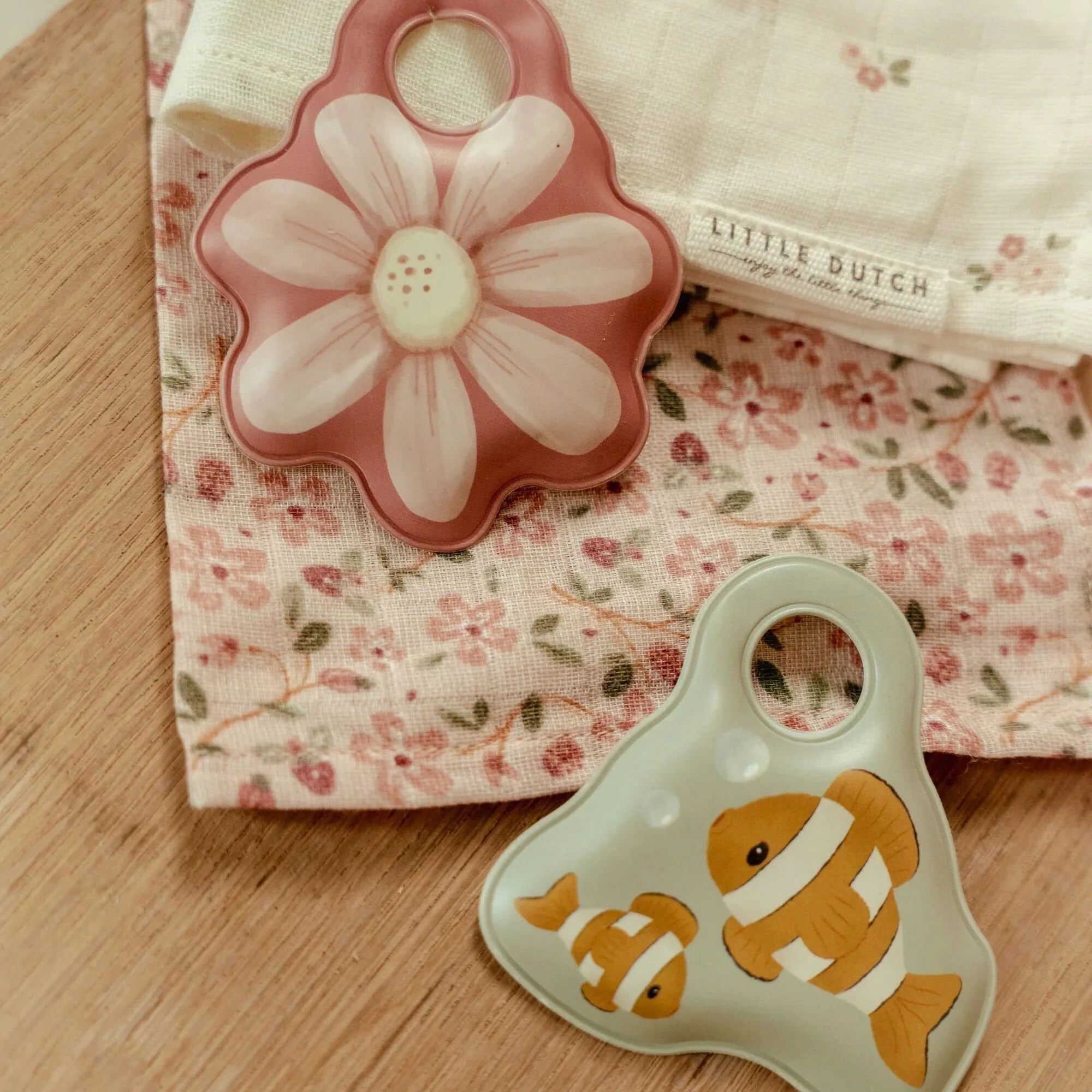 Bad visspel - roze - Essentials