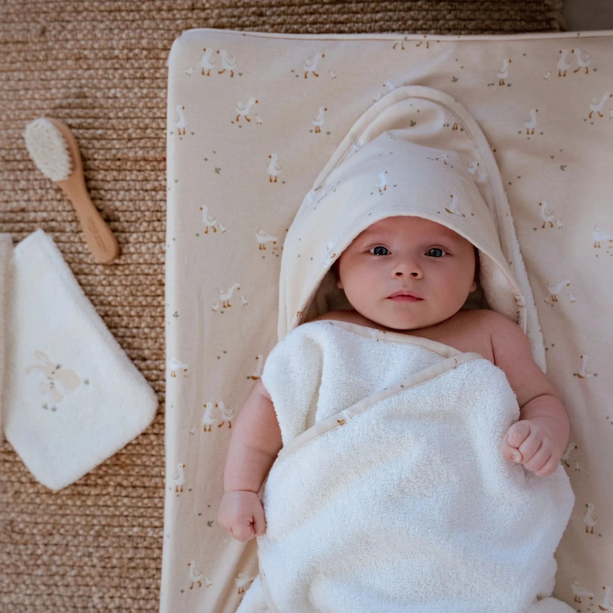 Aankleedkussenhoes - Beige - Newborn Naturals - Little Goose